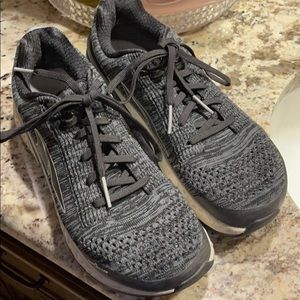 Altra black/gray shoes